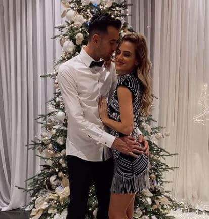 Elena Galera Moron with her husband Sergio Busquets celebrating Christmas.